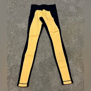 LuluLemon leggings yellow/navy size 4